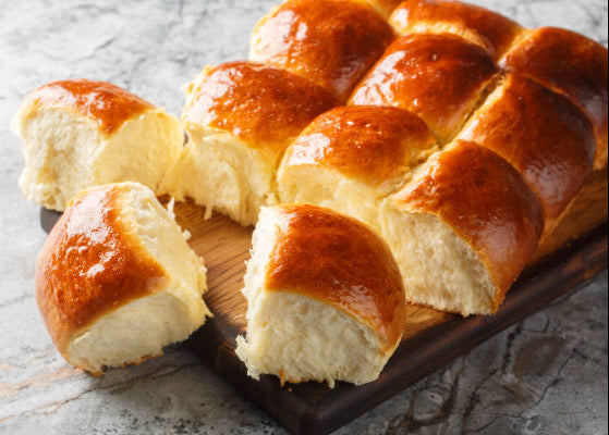 Thanksgiving Dinner Rolls (12)